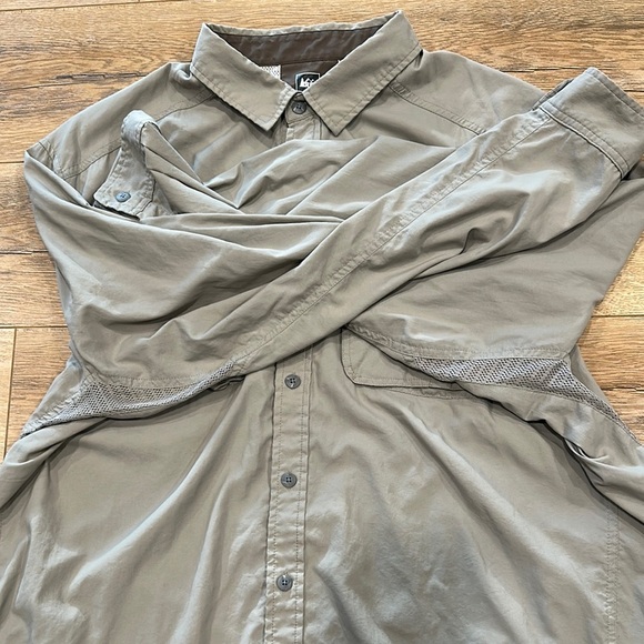 REI Men's Beige Button-Up Shirt - Picture 3 of 6